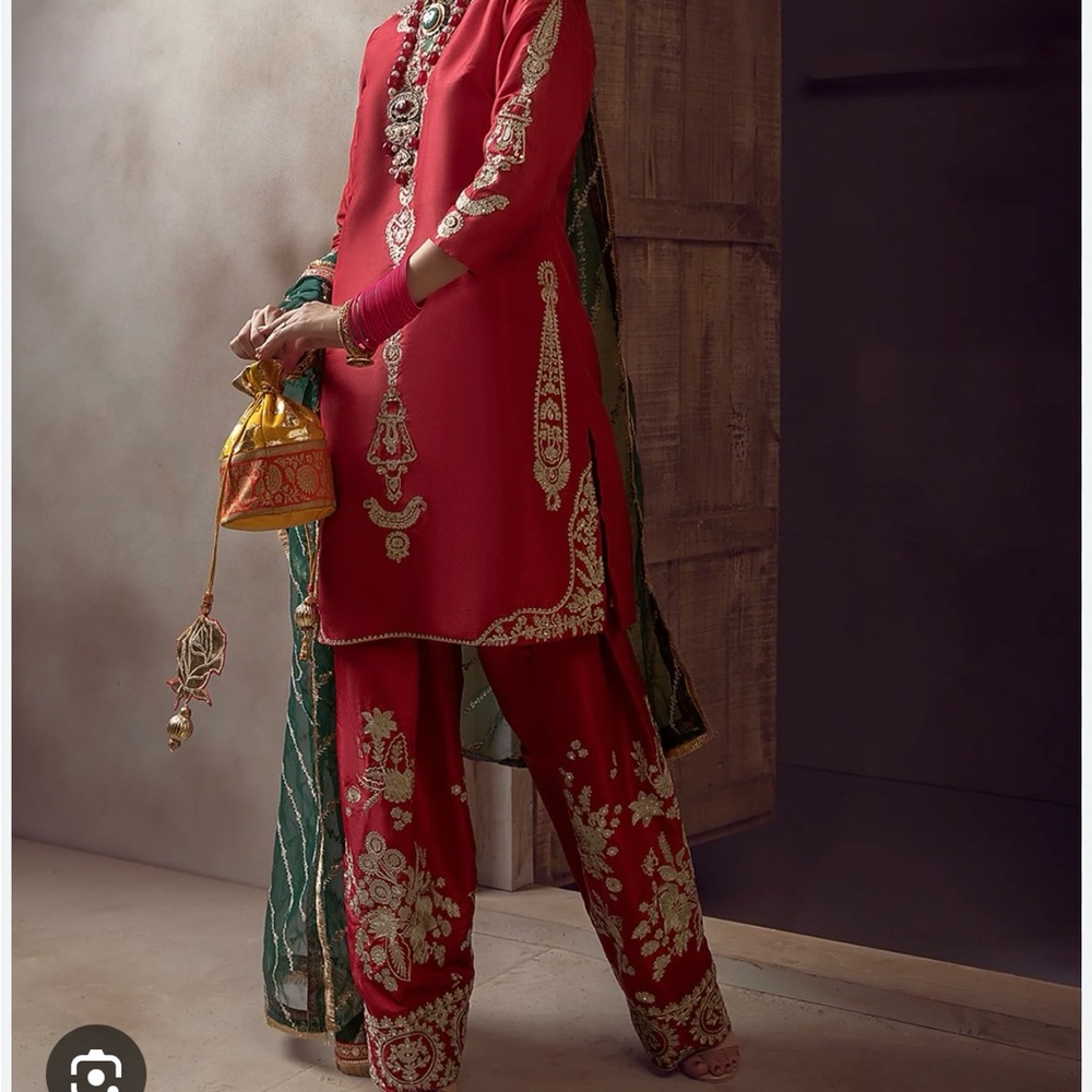 Ali  Xeeshan Pakistani  m Red Embroidered